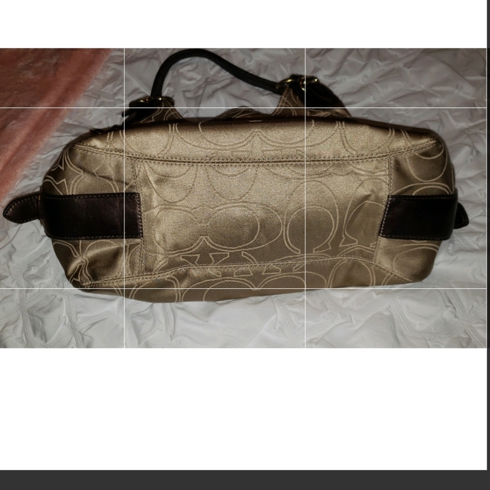 EUC Coach bag - Picture 3 of 9